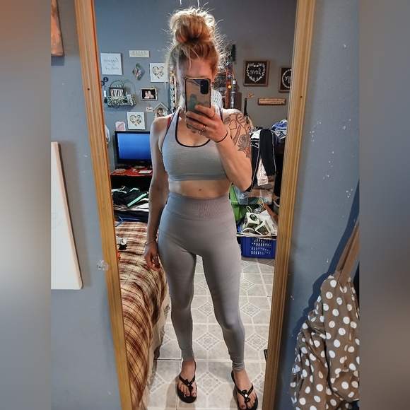 🎈PINK Active🎈BUY 1 GET 1 FREE🎈Seamless Logo Leggings Sz S - Picture 3 of 15